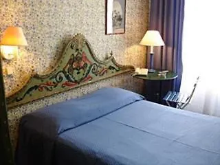 Agora 호텔 2*