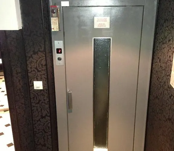 Agora