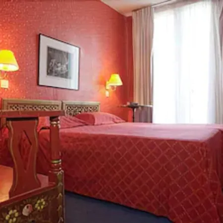 Hotel Agora 2*