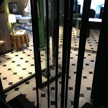 Agora 2* Paris